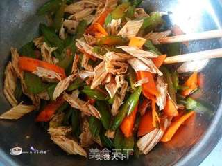 芹菜拌腐竹的做法步骤:10