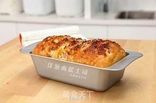 洋葱肉松土司的做法步骤:12