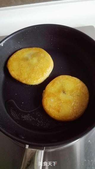 红薯糯米豆沙饼的做法步骤:7