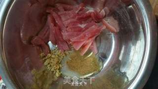 糖醋里脊的做法步骤:3