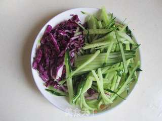 手撕鸡丝拌豆皮的做法步骤:7