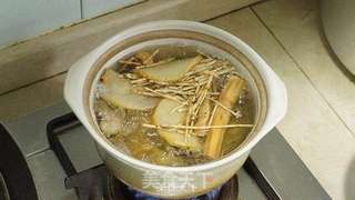 白茅根竹蔗葛根糖水的做法步骤:7