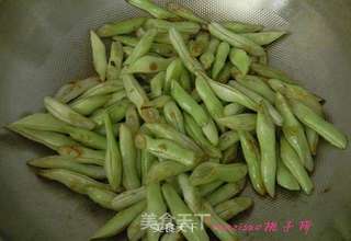 五花肉焖扁豆的做法步骤:3