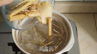 白茅根竹蔗葛根糖水的做法步骤:5