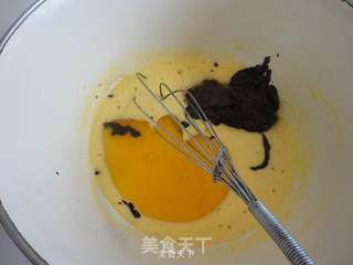巧克力戚风蛋糕的做法步骤:4