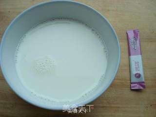 鲜桃酸奶盆栽的做法步骤:2