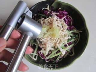 手撕鸡丝拌豆皮的做法步骤:8