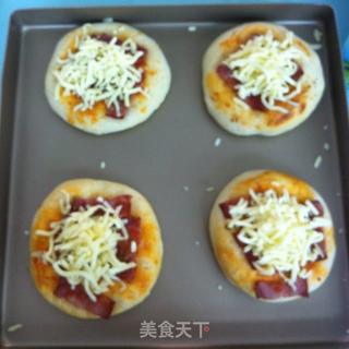 培根披萨的做法步骤:11