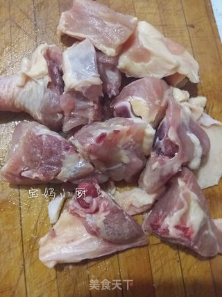 鸡腿炖豆角的做法步骤:2
