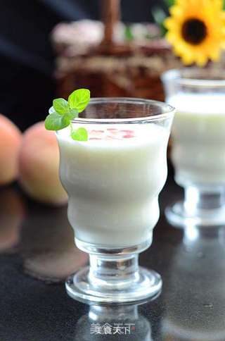 蜂蜜水果酸奶饮的做法步骤:6
