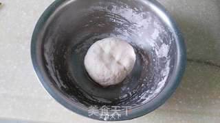椒盐葱油饼的做法步骤:2