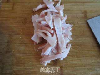 罐闷酥骨带鱼的做法步骤:2