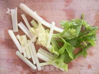 咖喱鱿鱼的做法步骤:2