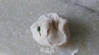 椒盐葱油饼的做法步骤:9