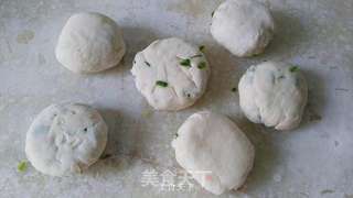 椒盐葱油饼的做法步骤:11