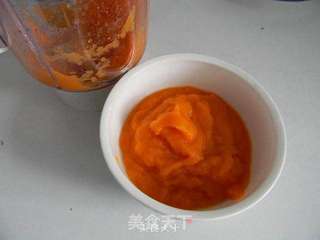 胡萝卜玉面发糕的做法步骤:2