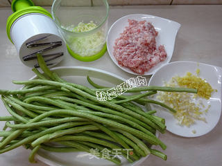 肉末长豇豆的做法步骤:2