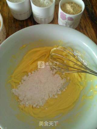 芝麻黄豆饼干的做法步骤:2