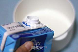 自制鲜果酸奶杯的做法步骤:3