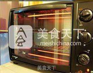 盈太美食俱乐部---酸甜口味的糖渍橙皮戚风的做法步骤:6
