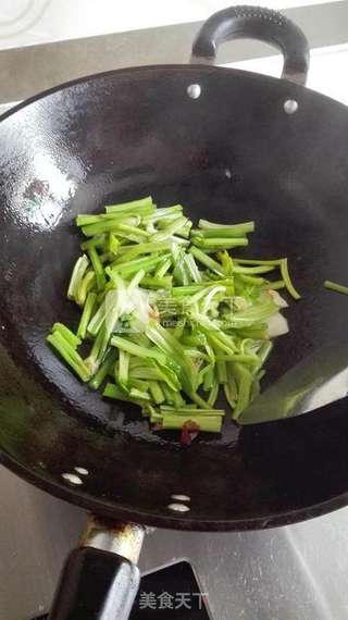 菠菜鸡蛋疙瘩汤的做法步骤:4