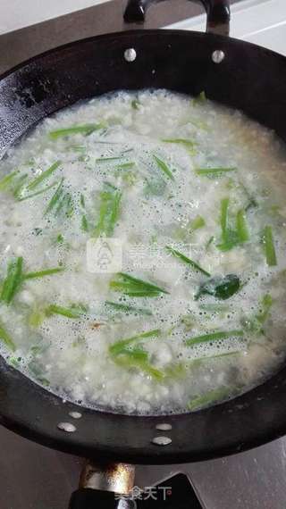菠菜鸡蛋疙瘩汤的做法步骤:8