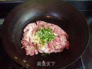 豇豆肉馅大馄饨的做法步骤:2