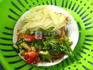 鸭子的最好归宿---仔姜烧鸭子的做法步骤:3