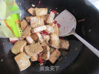 风味孜然豆腐的做法步骤:6