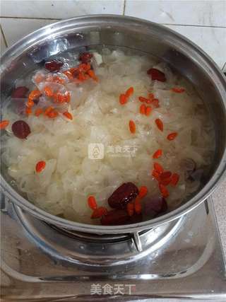 银耳汤的做法步骤:5
