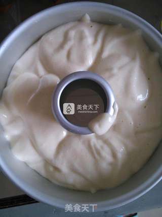 炼乳戚风蛋糕的做法步骤:11