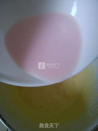 炼乳戚风蛋糕的做法步骤:5