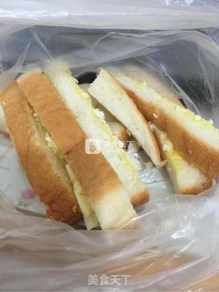 鸡蛋三明治的做法步骤:3
