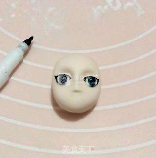 翻糖蛋糕--冰雪奇缘的做法步骤:4