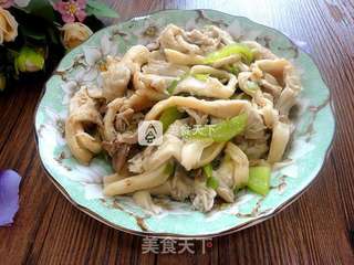 蘑菇尖椒炒肉的做法步骤:11
