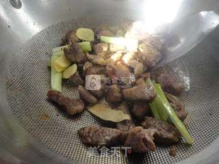 牛肉炖土豆的做法步骤:7