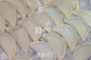 虾仁蒸饺的做法步骤:2