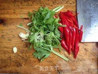 入夏素菜来袭--素炒滑菇的做法步骤:2