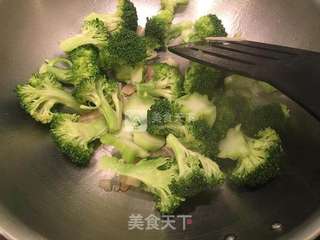 蛤蜊西兰花(鲜蔬蛤蜊)的做法步骤:4