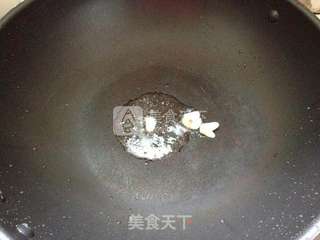 入夏素菜来袭--素炒滑菇的做法步骤:3