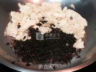 芽菜香肠蛋炒饭--丰富的浓香味道的做法步骤:2