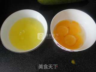 三色蒸蛋的做法步骤:2