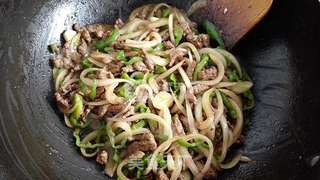 青椒牛肉丝的做法步骤:13