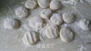 韭菜鸡蛋烫面饺的做法步骤:9