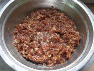 芹菜猪肉水饺的做法步骤:2