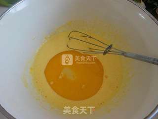 油麦菜戚风蛋糕的做法步骤:5