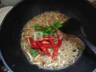 入夏素菜来袭--素炒滑菇的做法步骤:5