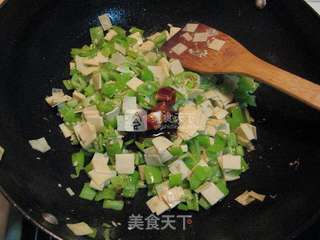 素炒尖椒豆腐皮的做法步骤:5