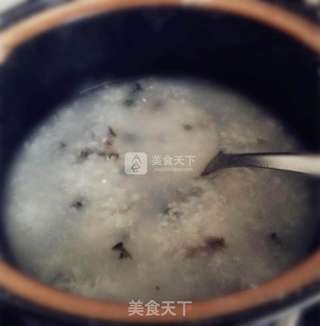 皮蛋粥的做法步骤:3