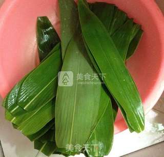 端午风靡全国-肉粽的做法步骤:5